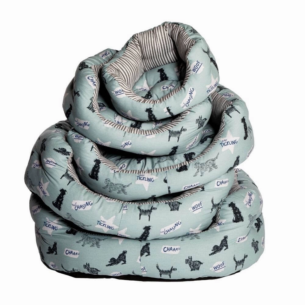 Battersea Playful Dogs Deluxe Slumber Dog Bed