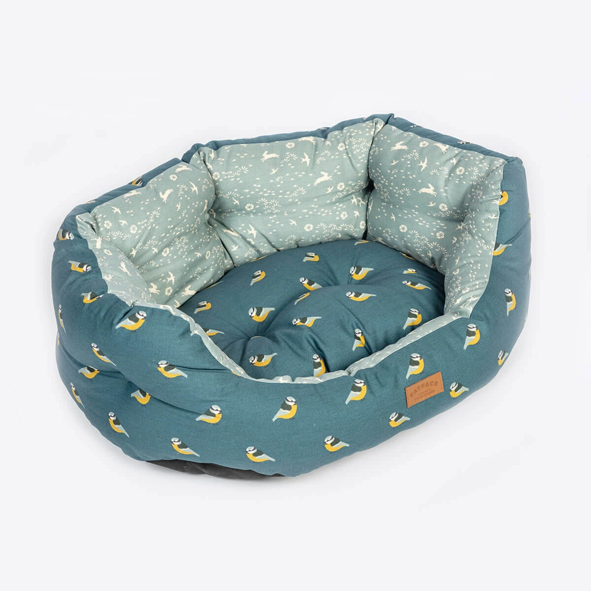 FatFace Flying Birds Deluxe Slumber Dog Bed