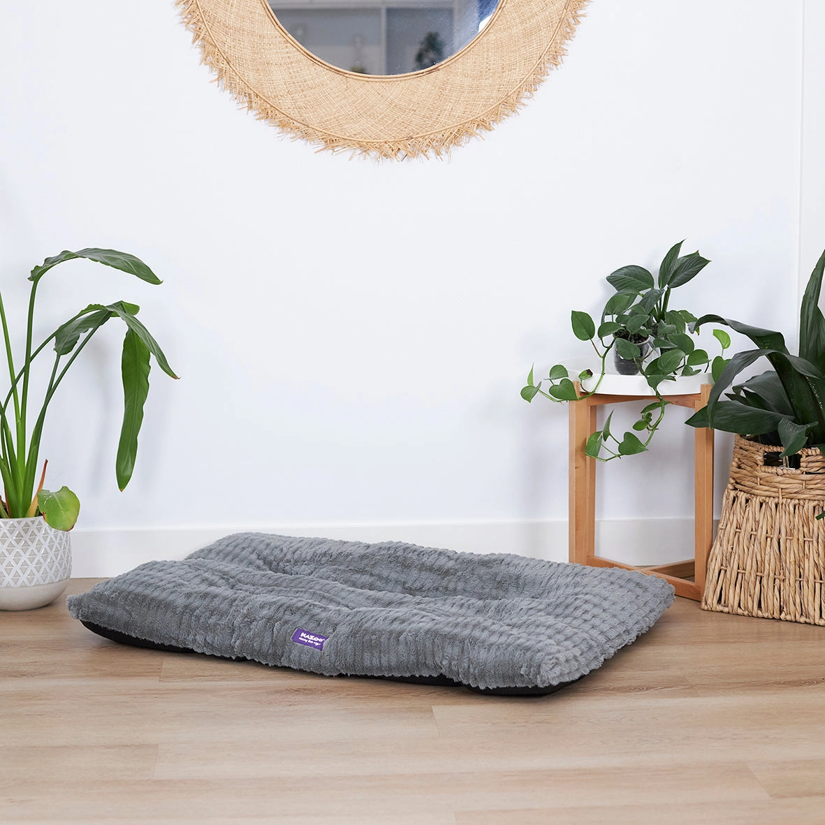 Storm Dog Pillow Bed - Grey